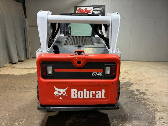 Image of Bobcat S740 equipment image 3
