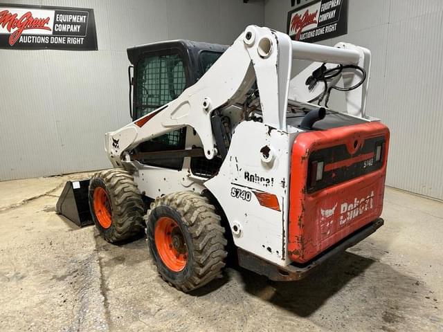 Image of Bobcat S740 equipment image 2