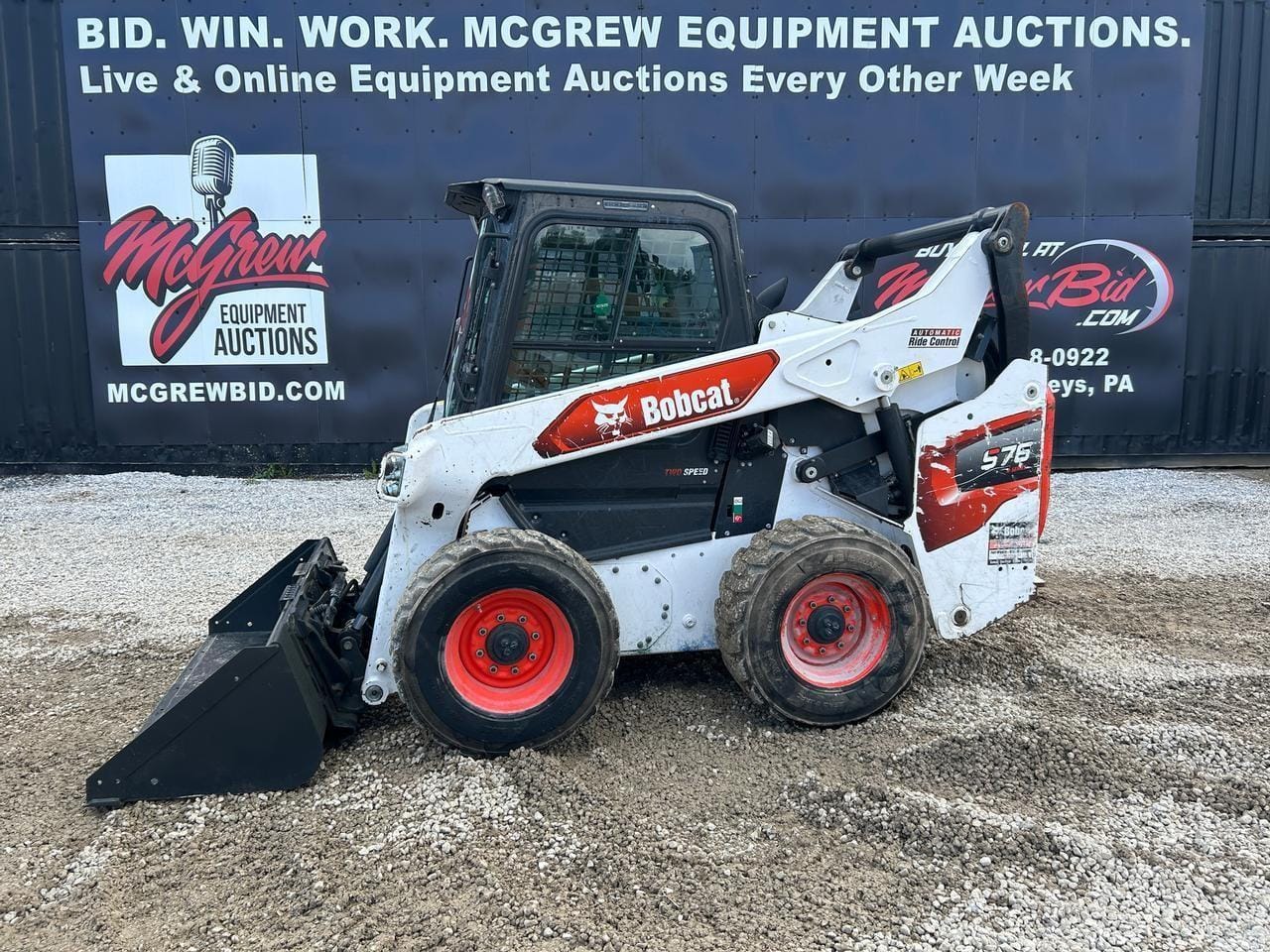 2021 Bobcat S76 Equipment Image0