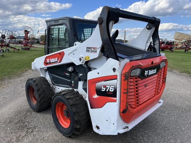 Image of Bobcat S76 equipment image 3