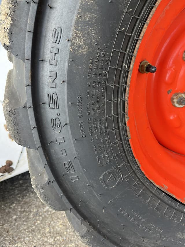 Image of Bobcat S76 equipment image 4