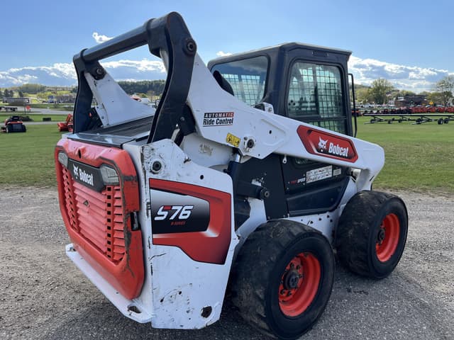 Image of Bobcat S76 equipment image 2