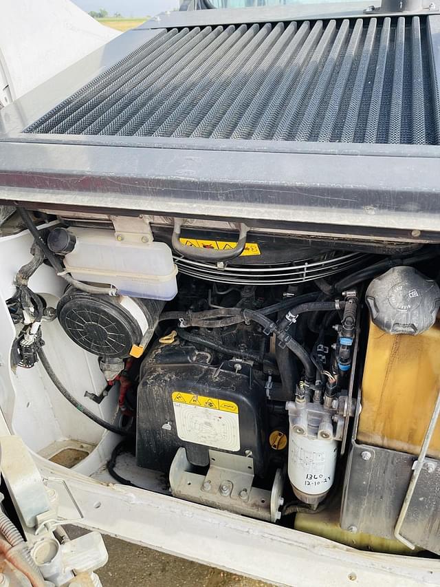 Image of Bobcat S76 equipment image 4
