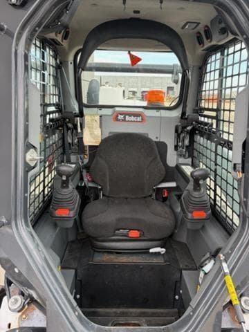 Image of Bobcat S76 equipment image 4