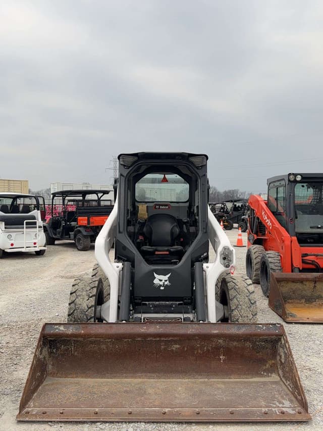 Image of Bobcat S76 equipment image 3