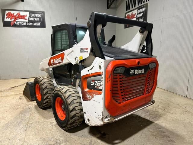 Image of Bobcat S76 equipment image 2