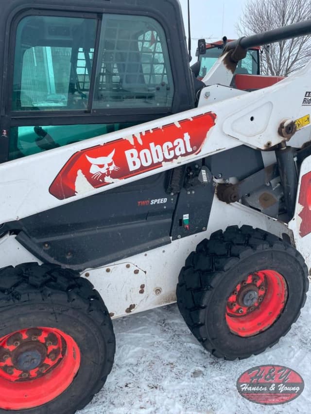 Image of Bobcat S76 equipment image 2