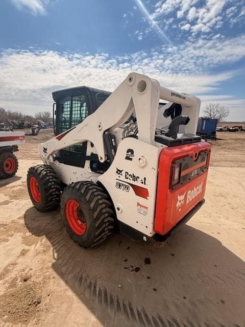 Image of Bobcat S770 equipment image 2