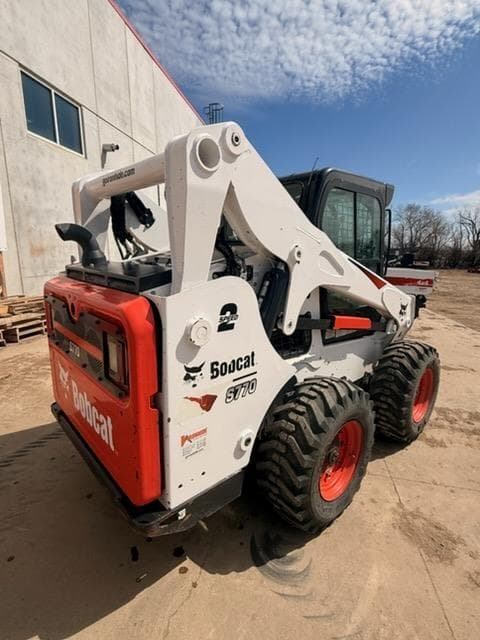Image of Bobcat S770 equipment image 3