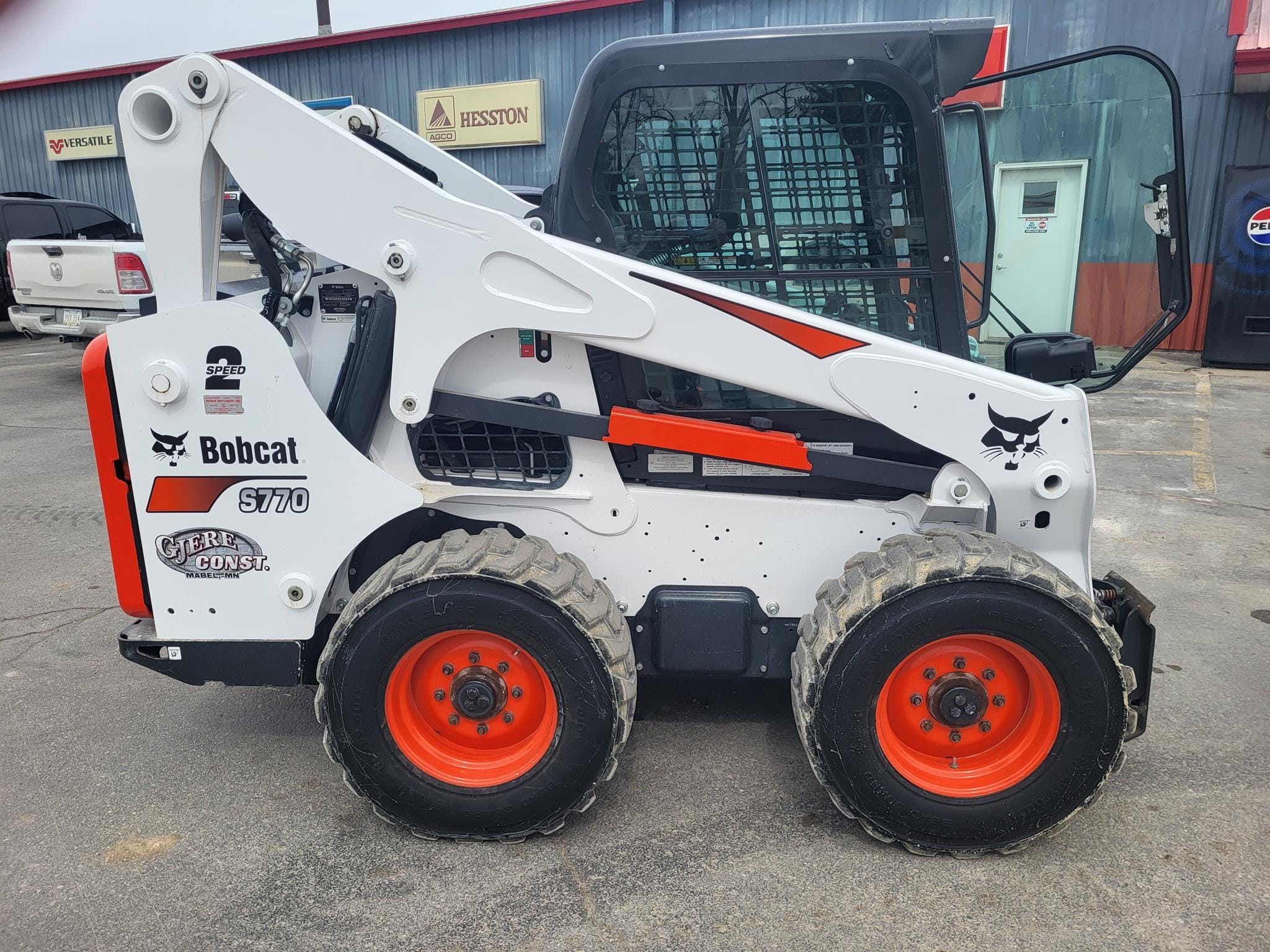 2021 Bobcat S770 Equipment Image0