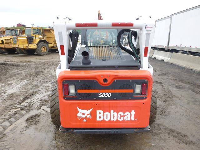 Image of Bobcat S850 equipment image 3