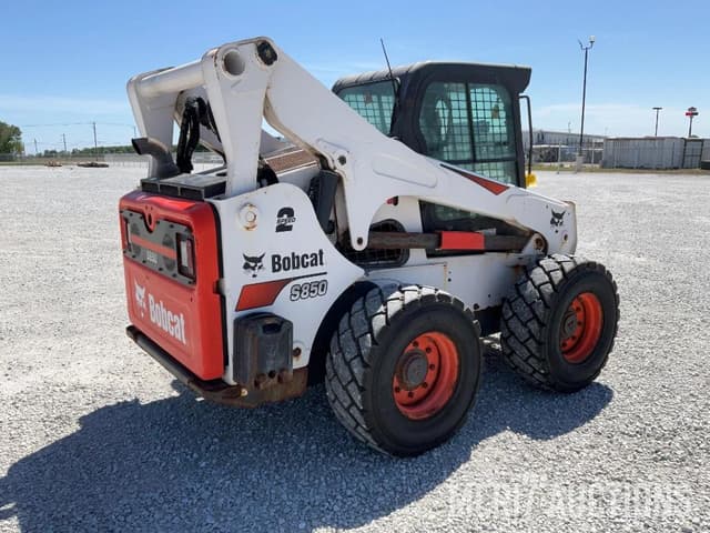 Image of Bobcat S850 equipment image 4