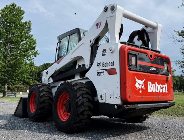 Image of Bobcat S850 equipment image 2