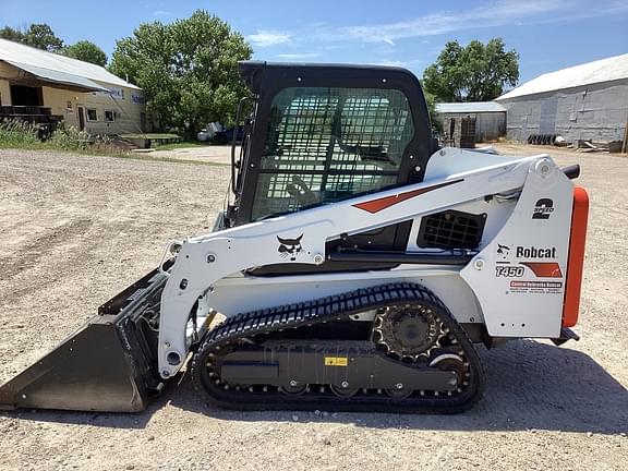 Image of Bobcat T450 equipment image 3