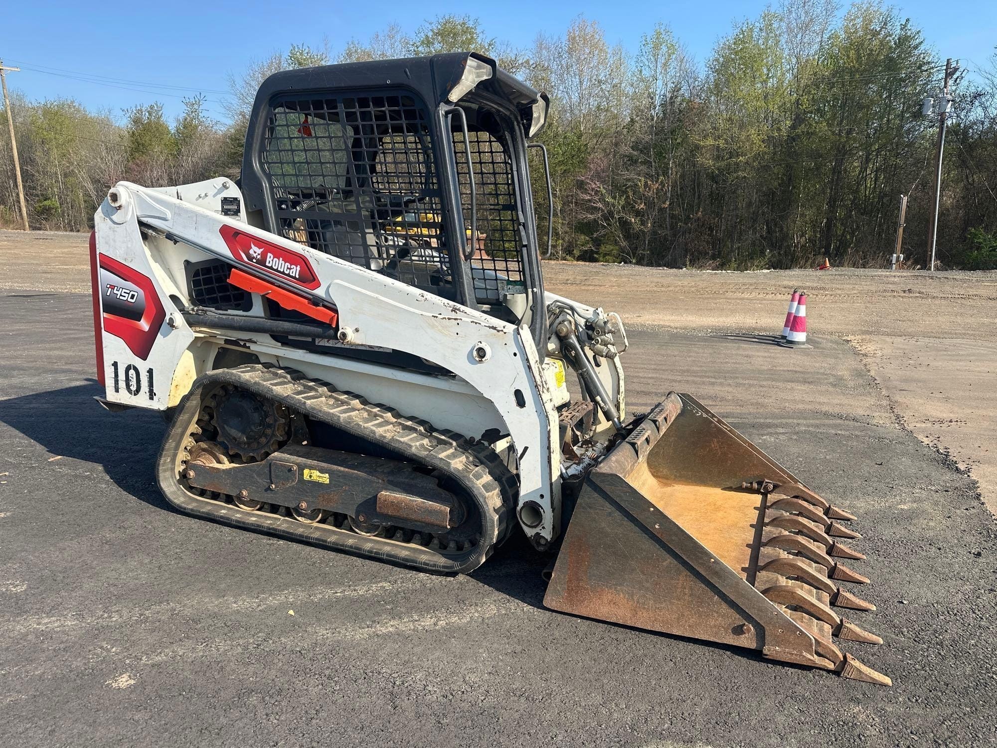 2021 Bobcat T450 Equipment Image0
