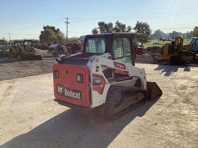 Image of Bobcat T450 equipment image 3