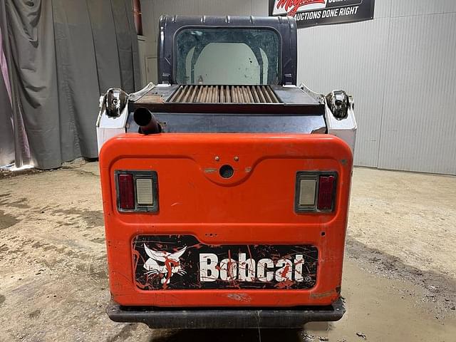 Image of Bobcat T450 equipment image 3