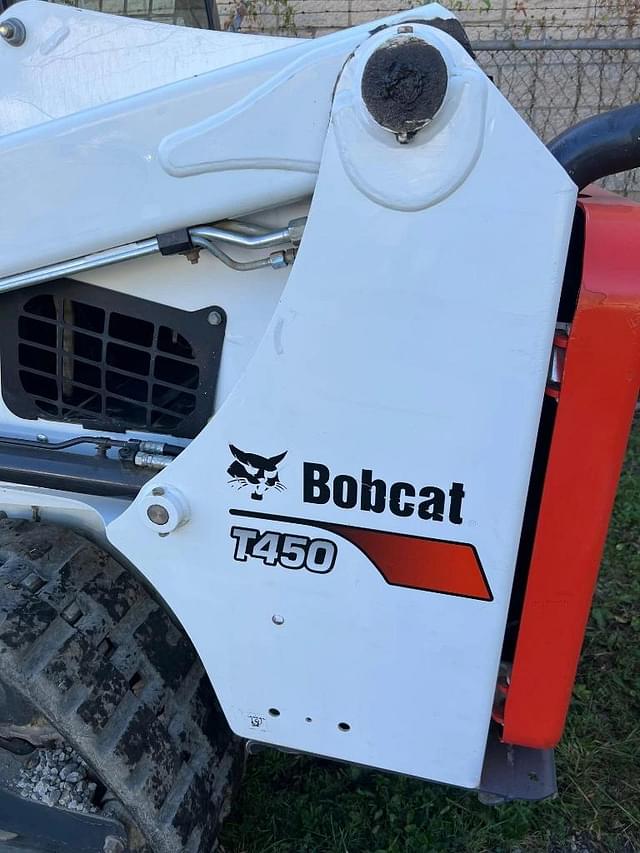 Image of Bobcat T450 equipment image 2