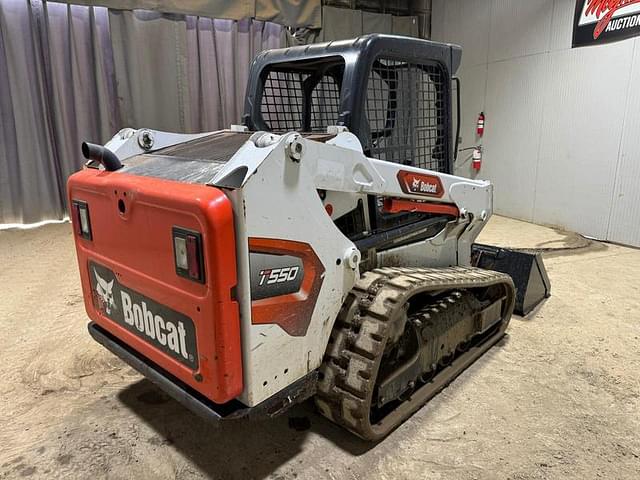 Image of Bobcat T550 equipment image 4