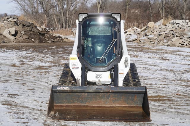Image of Bobcat T595 equipment image 4
