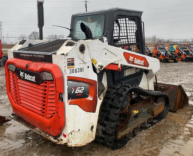 Image of Bobcat T62 equipment image 3