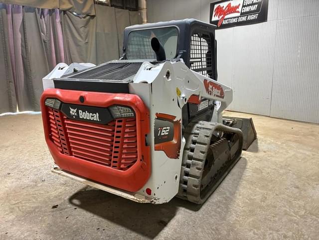 Image of Bobcat T62 equipment image 4