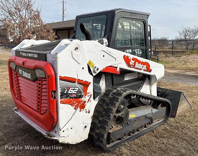 Image of Bobcat T62 equipment image 4