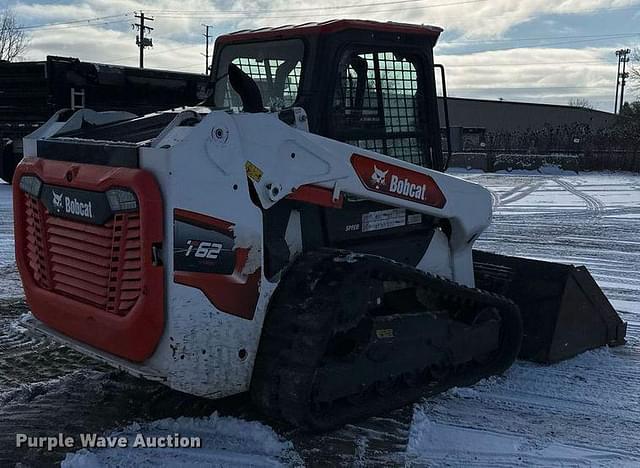 Image of Bobcat T62 equipment image 4