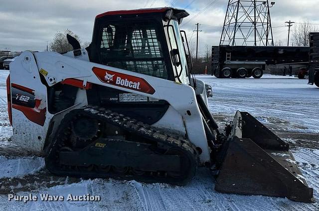 Image of Bobcat T62 equipment image 3