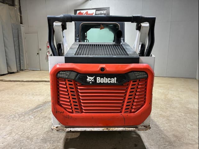 Image of Bobcat T64 equipment image 3