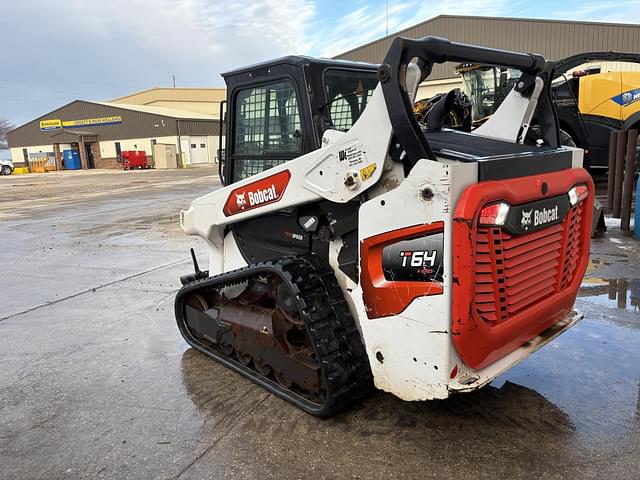 Image of Bobcat T64 equipment image 1