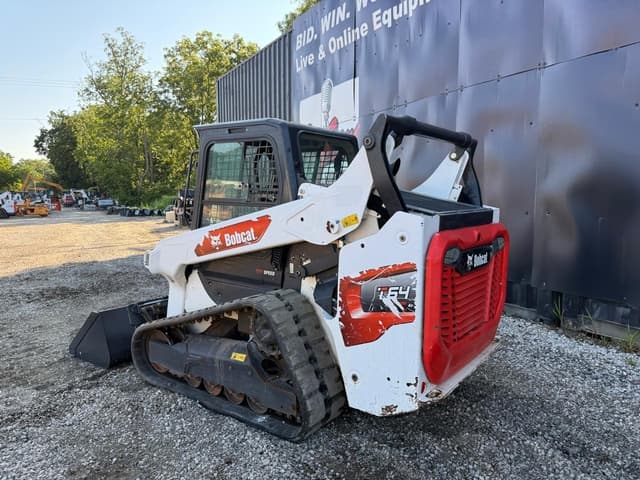 Image of Bobcat T64 equipment image 1