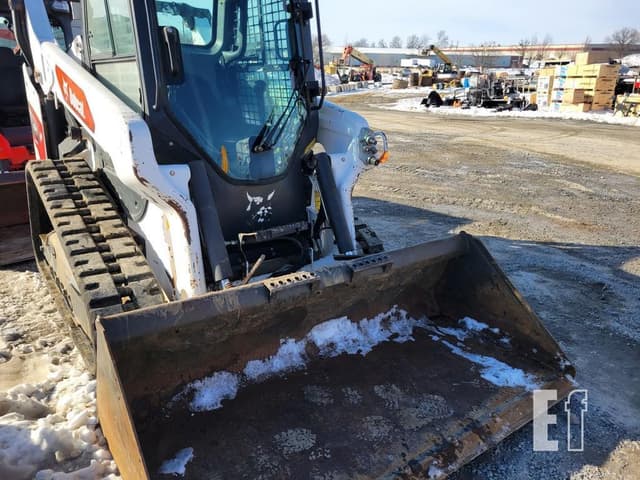 Image of Bobcat T64 equipment image 2