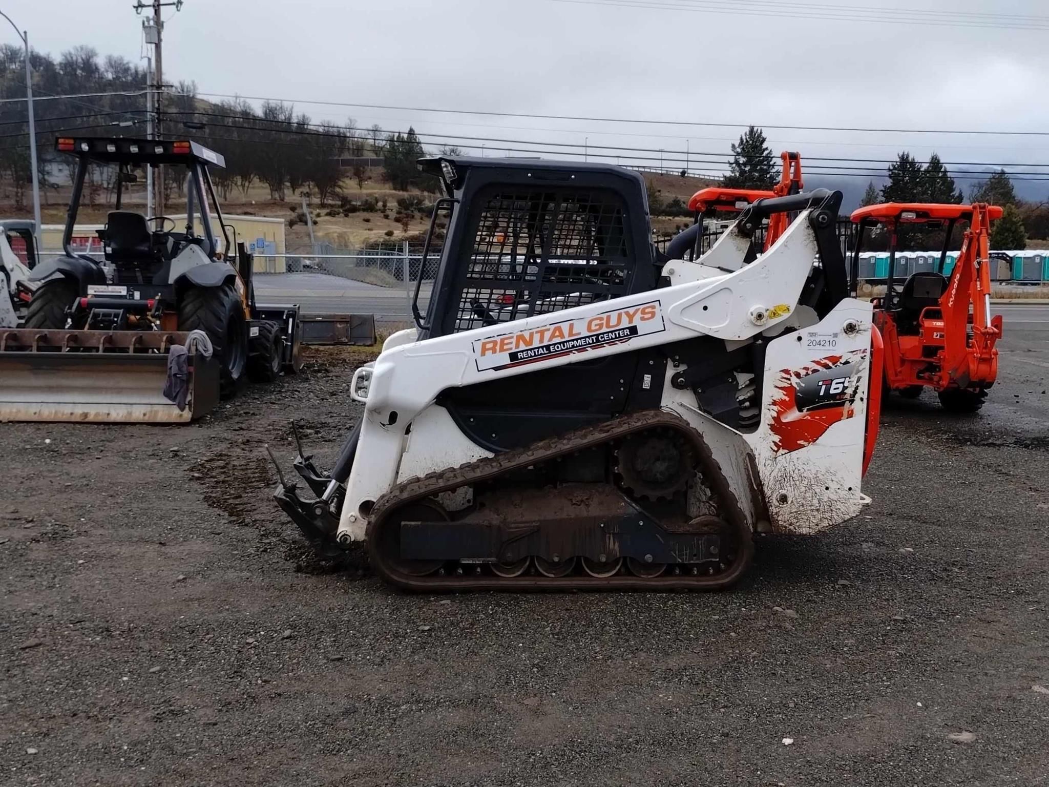 2021 Bobcat T64 Equipment Image0