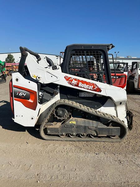 Image of Bobcat T64 equipment image 1