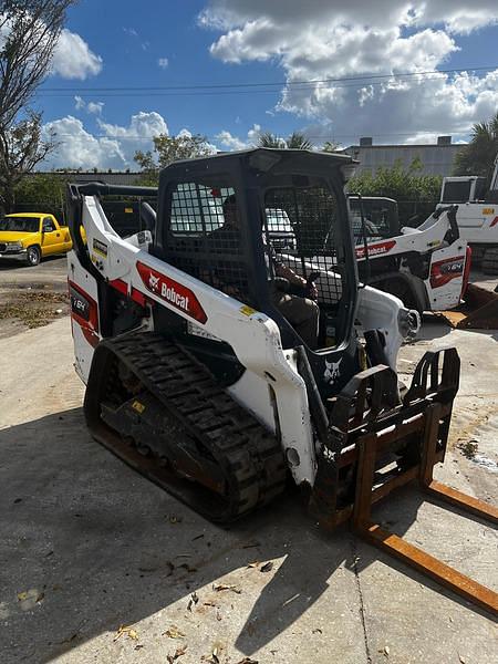 Image of Bobcat T64 equipment image 3