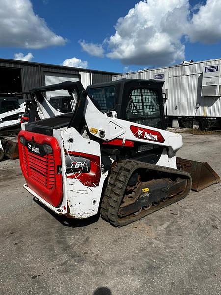 Image of Bobcat T64 equipment image 2