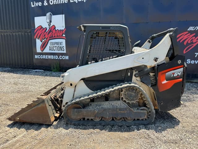 Image of Bobcat T64 equipment image 2