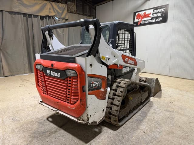 Image of Bobcat T64 equipment image 4