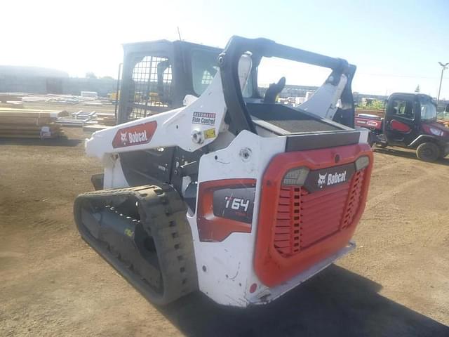 Image of Bobcat T64 equipment image 3