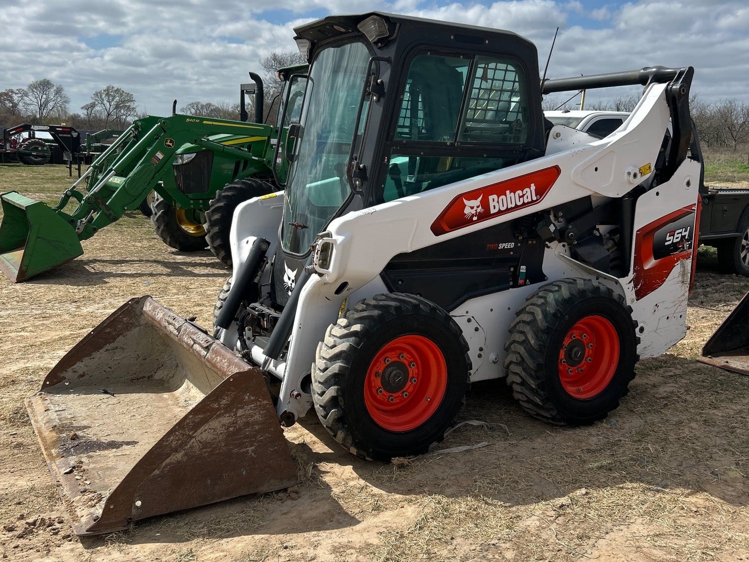 2021 Bobcat T64 Equipment Image0