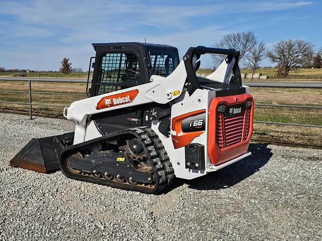 Image of Bobcat T66 equipment image 3