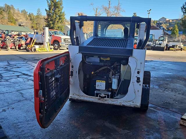 Image of Bobcat T66 equipment image 4