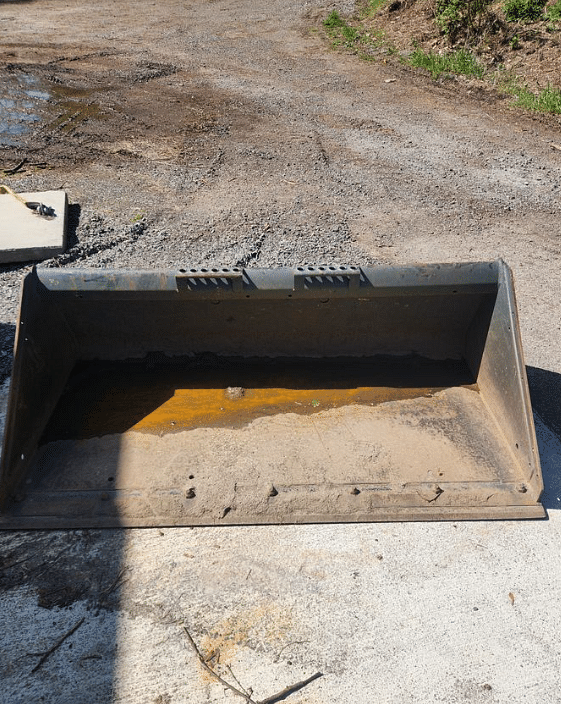 Image of Bobcat T66 equipment image 4