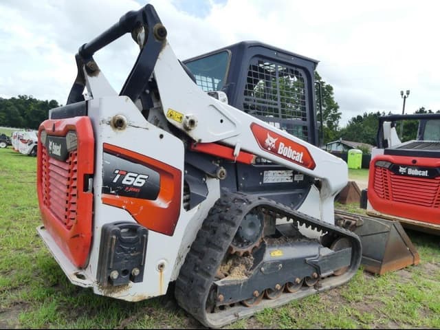 Image of Bobcat T66 equipment image 2