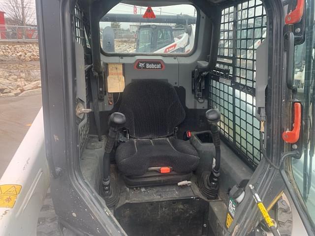 Image of Bobcat T66 equipment image 4