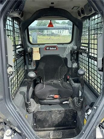 Image of Bobcat T66 equipment image 3