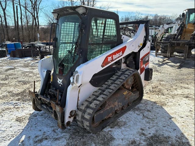 Image of Bobcat T66 equipment image 2