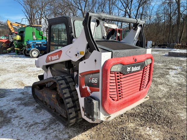 Image of Bobcat T66 equipment image 4