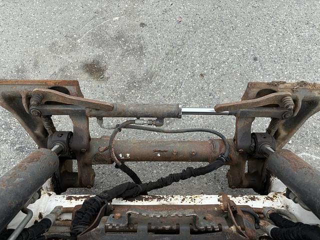 Image of Bobcat T66 equipment image 3